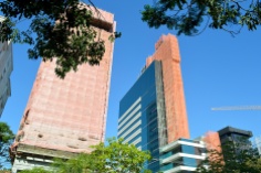 Capital Tower e o Trust Business Center em reforma